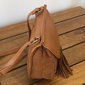 Signature Cross Body Bag
